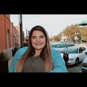 Meet your Posher, Katalena